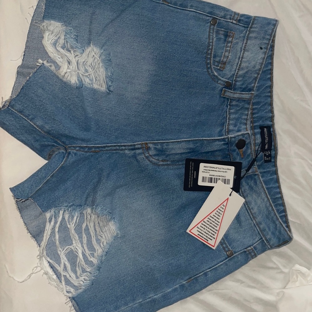 Pretty little things
